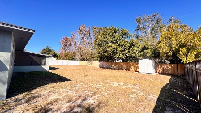 Building Photo - Charming 2-Bed Retreat in the Heart of Mount Dora! PRIME LOCATION! DONT MISS OUT!