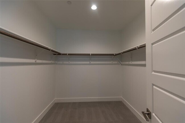 Building Photo - 4511 Unity Cir
