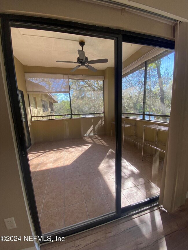 Building Photo - 10150 Belle Rive Blvd