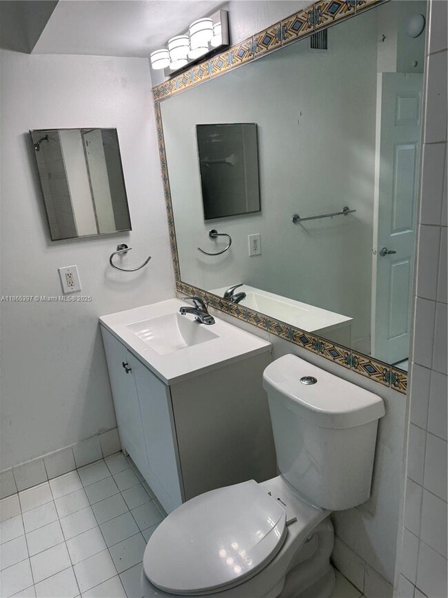 Building Photo - $2,400MONTHLY;9615 NW 1ST CT #10-301 PEMBR...