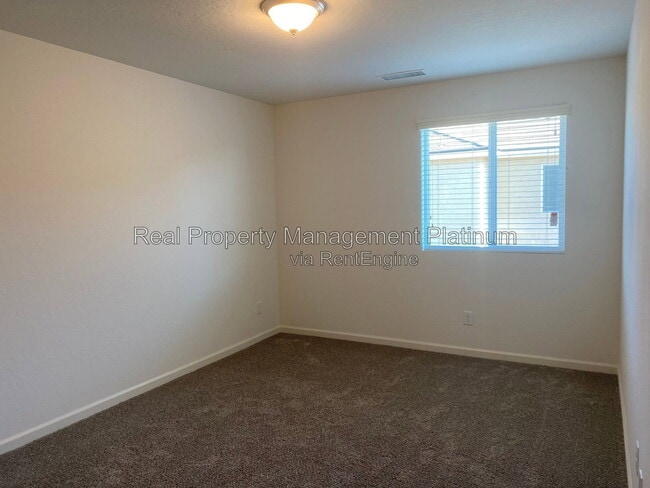 Building Photo - 3736 Longford Way