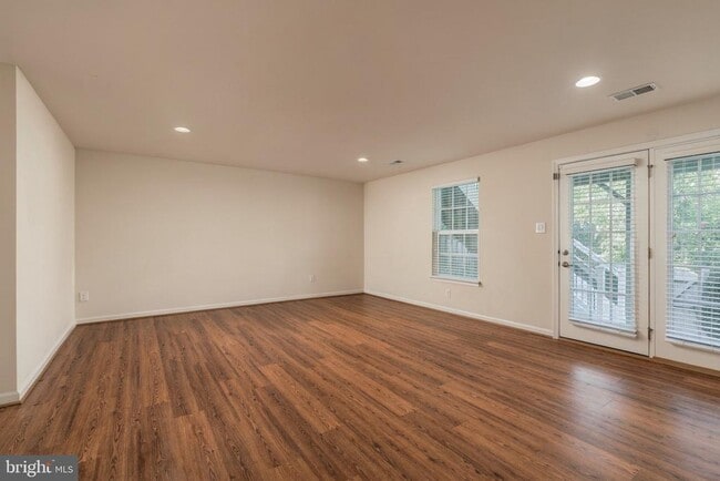 Building Photo - 7739 Milton Cir