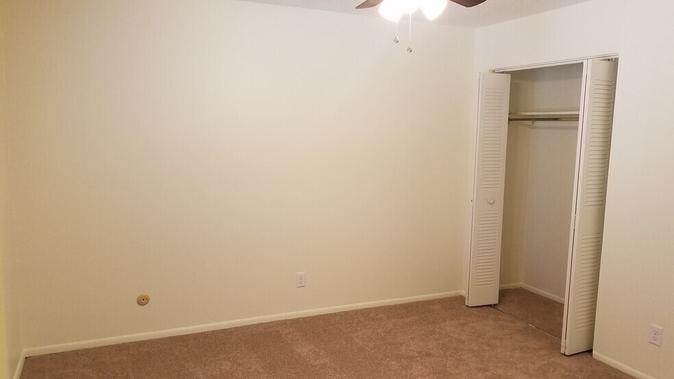 Building Photo - 1708 Sawyer Way