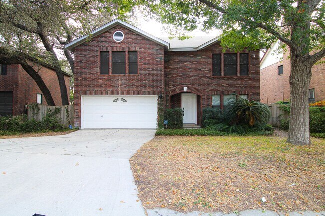 Primary Photo - 14018 N Hills Village Dr