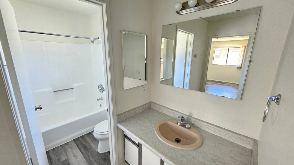 Building Photo - 2241 Florencita Dr W