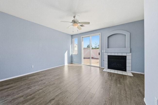 Building Photo - Beautiful Single-Story Home on an Oversized Corner Lot in Silverado Ranch — No HOA!