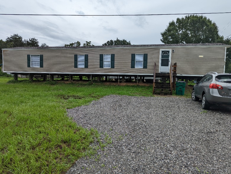 Primary Photo - 4601 Hazard Rd