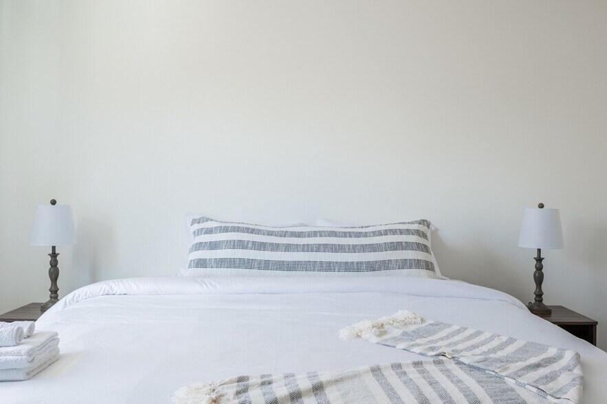 Building Photo - 3319 Old Hickory Blvd