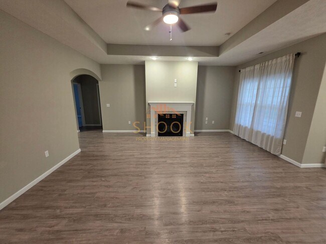 Building Photo - Absolute STUNNER on Lafayette's Desirable South Side