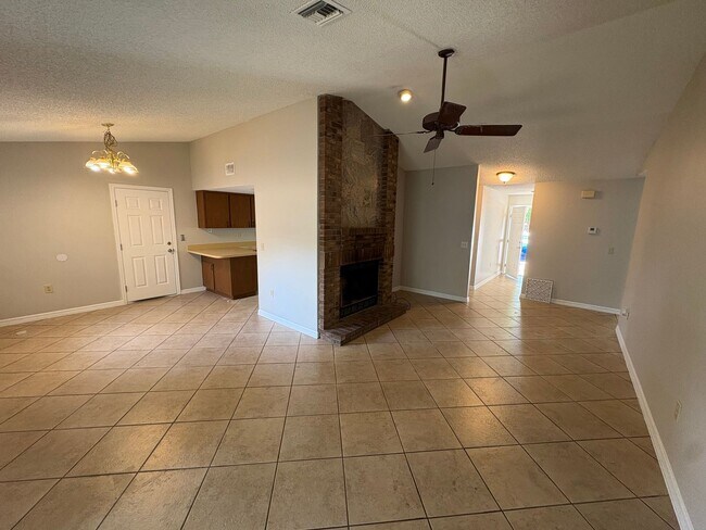 Building Photo - 316/318 Simpson St Duplex