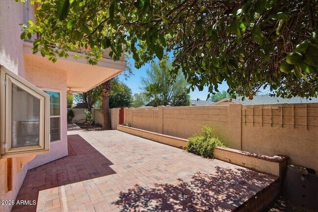 Building Photo - 2157 E Alameda Dr