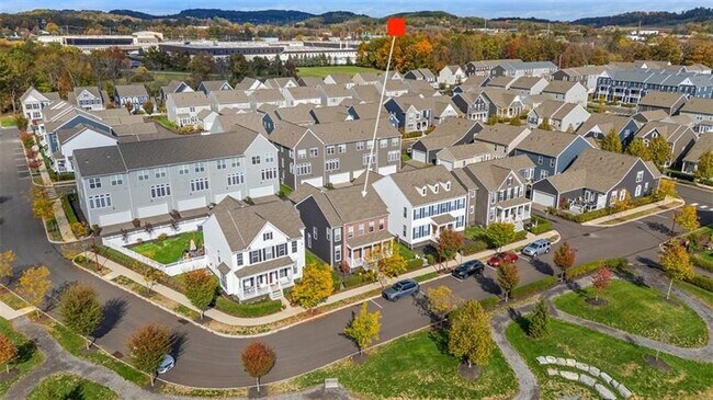 Building Photo - 504 Beneficial Dr