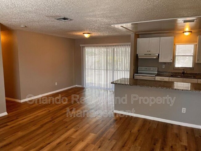 Building Photo - 1728 Flores Ct