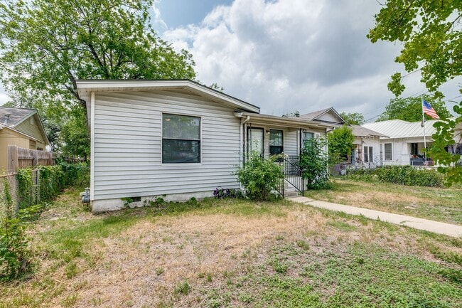 Building Photo - Charming 2 Bedroom in Probandt Neighborhood