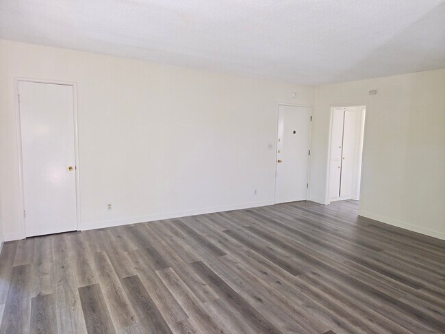 Building Photo - 675 Cordova St