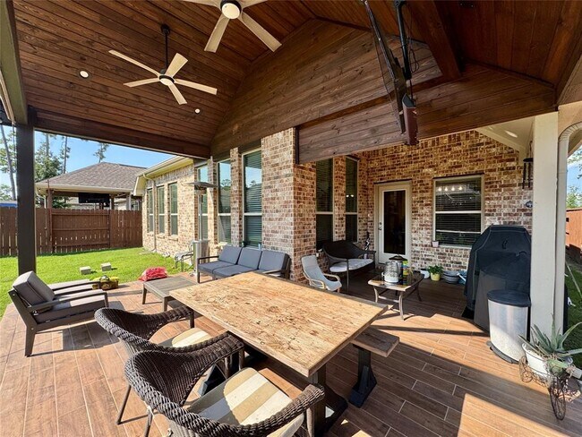 Building Photo - 16847 Hammon Woods Dr
