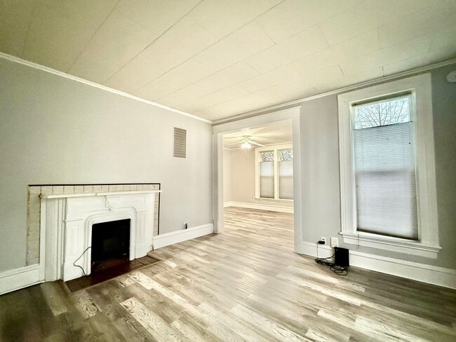 Building Photo - 1402 O Ave