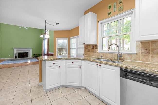 Building Photo - 1564 Chadwick Point Ct NW