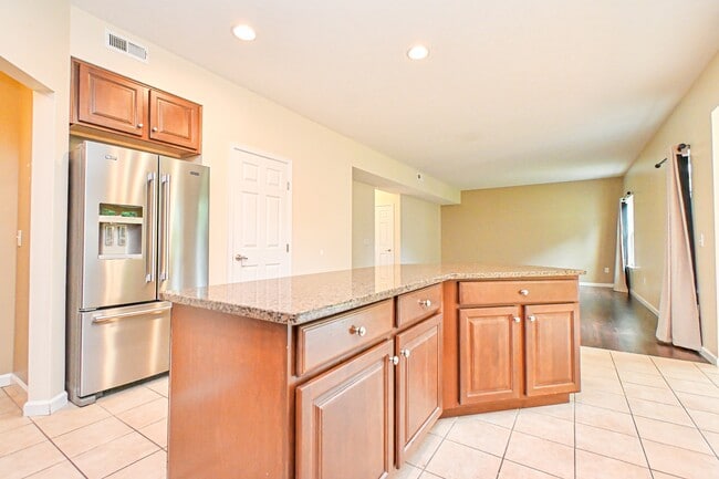 Building Photo - 8453 Forest Valley Dr