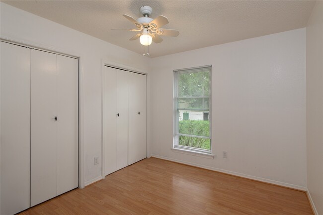 Building Photo - 4110 Garden Springs Dr