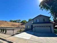 Building Photo - 1640 Peavine Rd