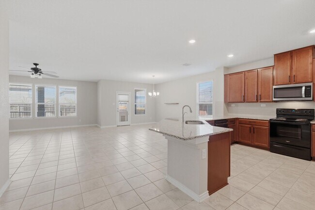 Building Photo - **Move-In Special, One Month Free**