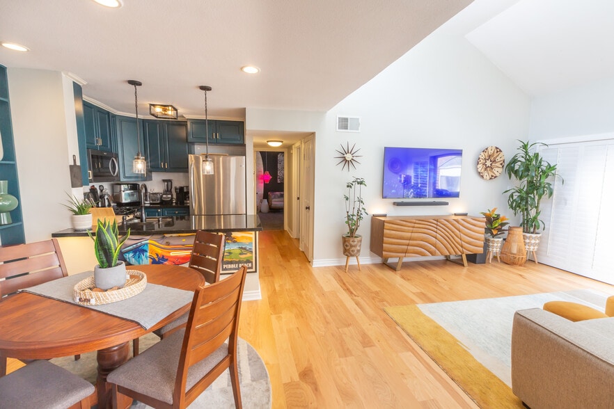 Building Photo - 5700 Etiwanda Ave