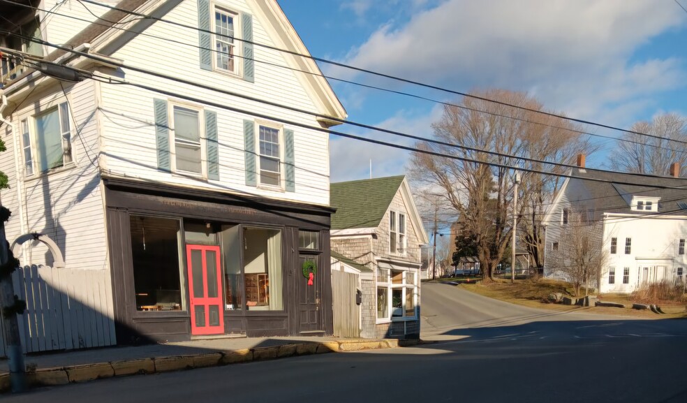 Building Photo - 64 Main St