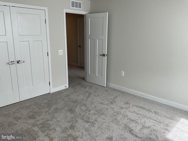 Building Photo - 4317 Southerby Dr