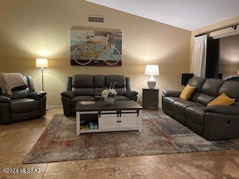 Building Photo - 38135 S Rolling Hills Dr
