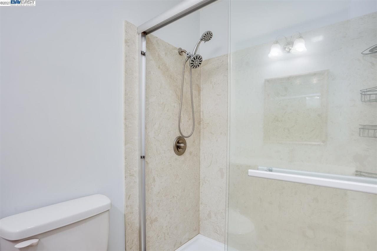 1st Full bathroom with standing shower in 2nd floor - 9005 Alcosta Blvd