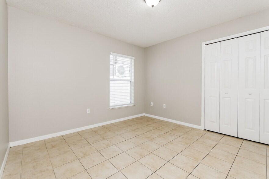 Building Photo - 2938 Elbib Dr