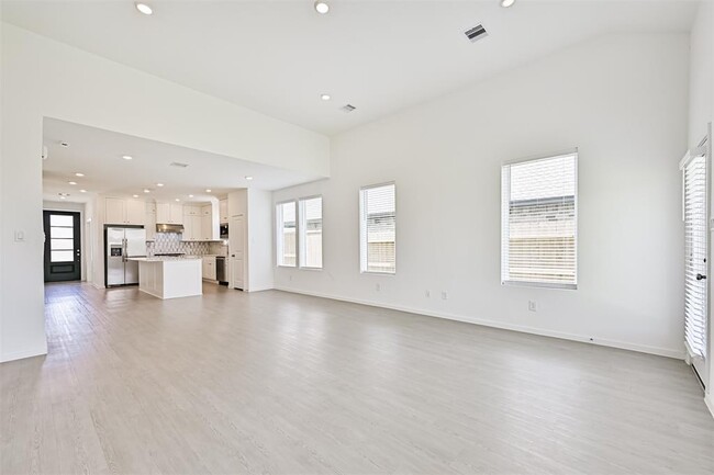 Building Photo - 2710 Meridian Spgs Dr