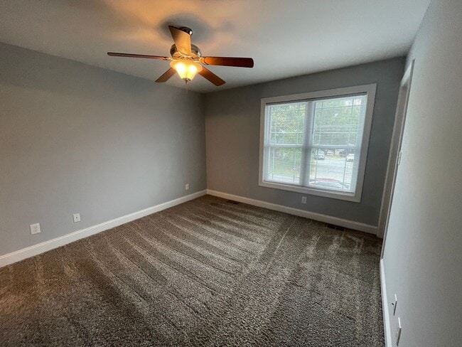 Building Photo - Nice, Newer Duplex Townhouse