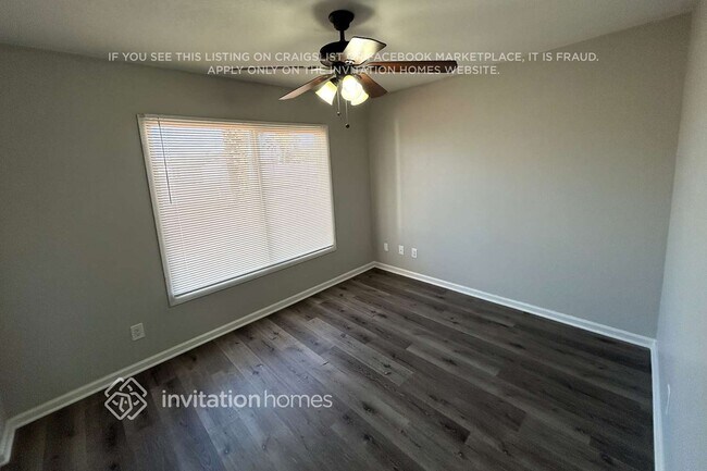 Building Photo - 11012 N 47th Ave