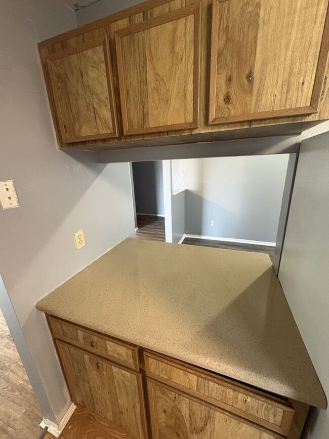 Building Photo - 4261 Pershing Pointe Pl
