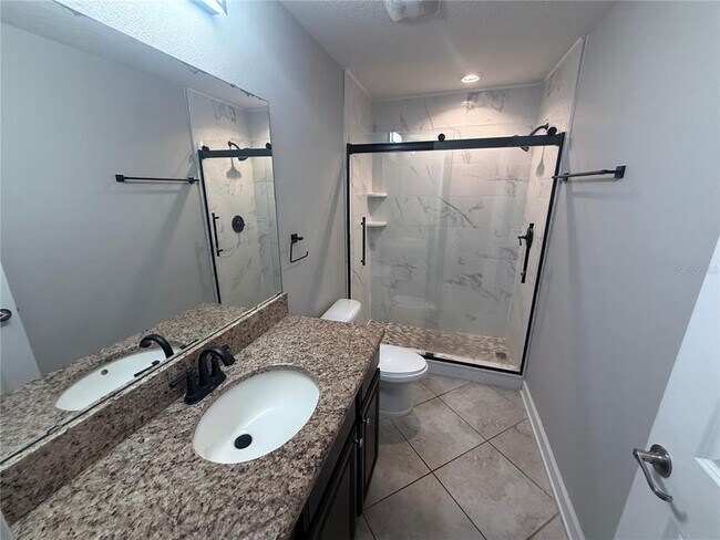 Building Photo - 15246 Harrington Cove Dr