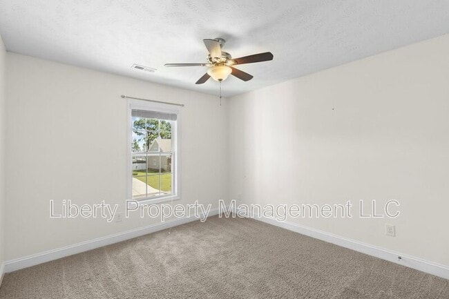 Building Photo - 146 Trenton Pl