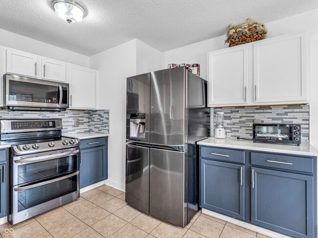 Building Photo - 8813 Browns Valley Ln