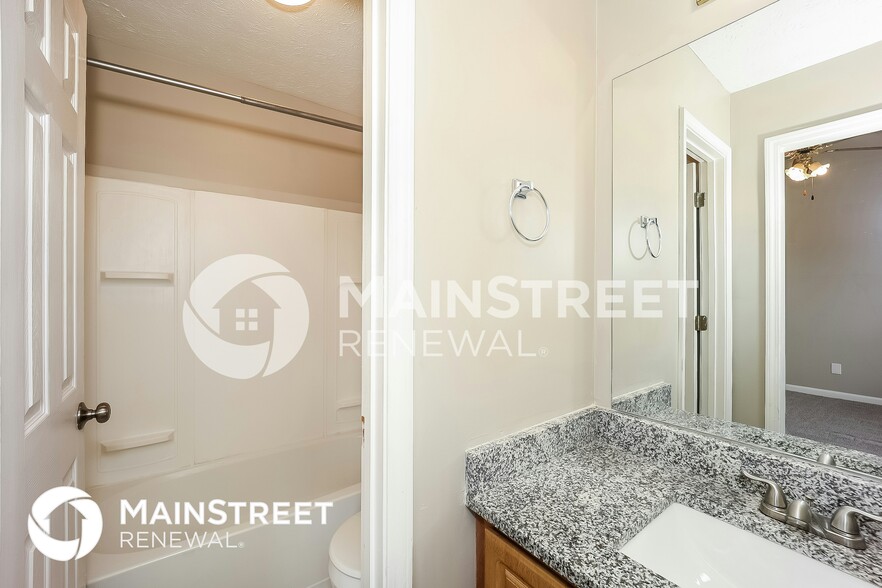 Building Photo - 265 Willow Springs Dr