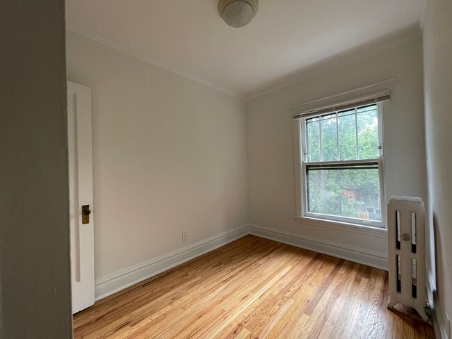 Building Photo - 1233 Judson Ave