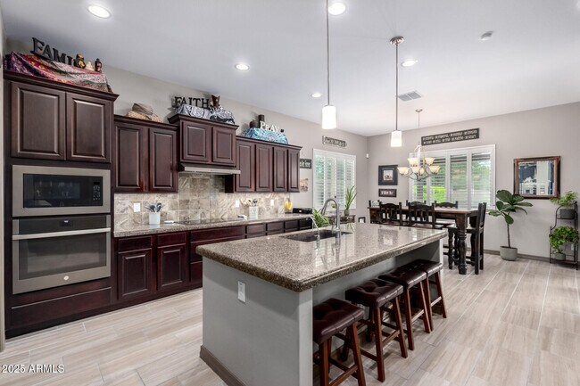 Building Photo - 20176 E Nighthawk Way