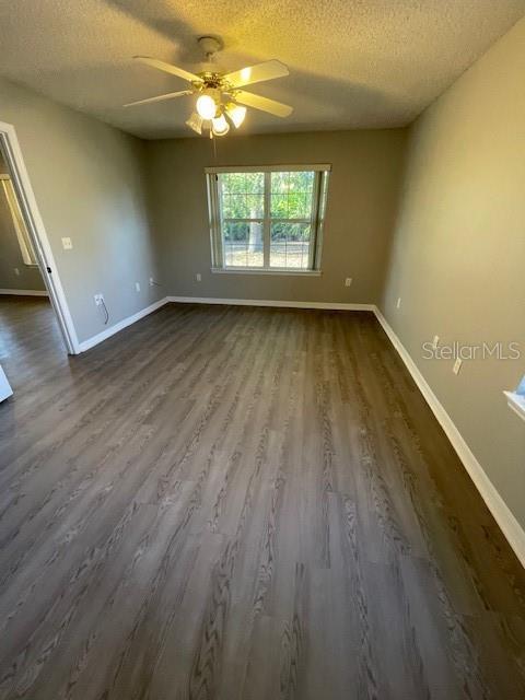 Building Photo - 48 Renworth Ln