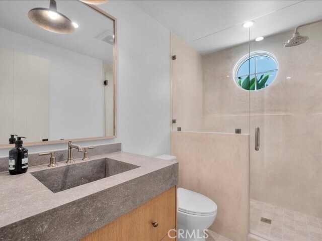 Building Photo - 505 Bayview Dr