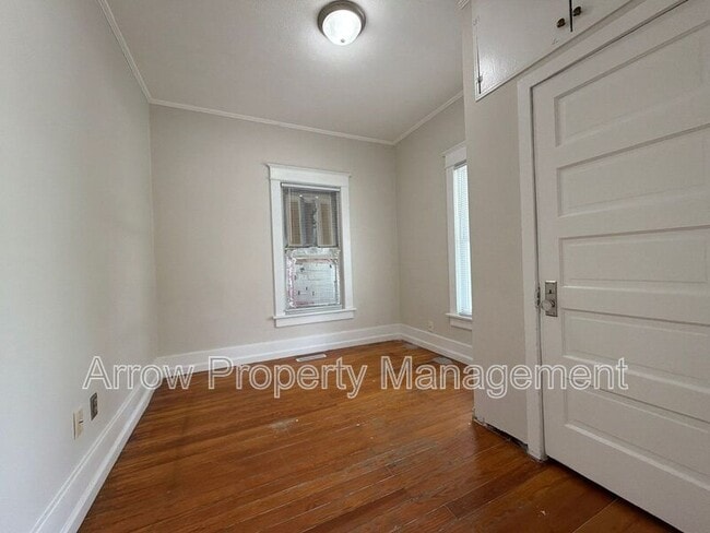 Building Photo - 2516 Dudley St