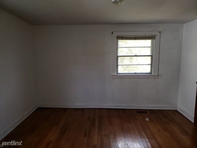 Building Photo - 2 br, 1 bath House - 28 Community  Circle