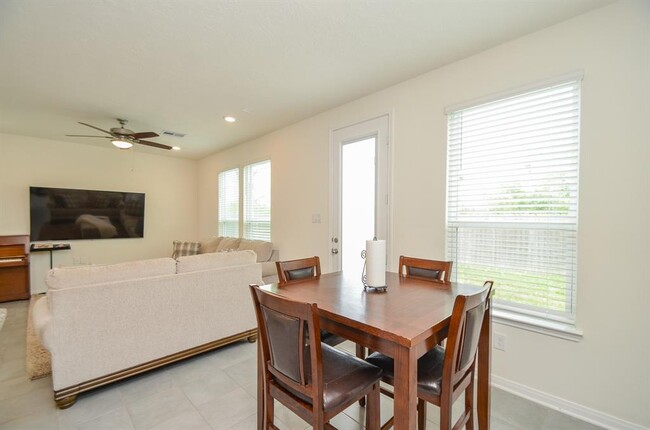 Building Photo - 11624 Moonstruck Ln