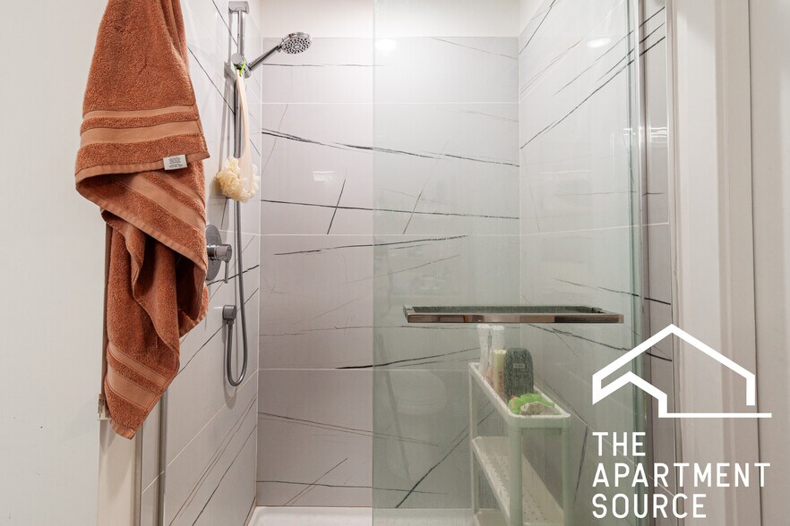 Building Photo - 4939 N Saint Louis Ave