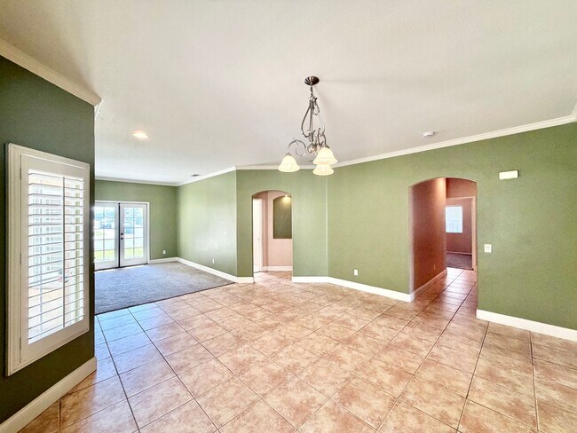 Building Photo - Wonderful 4 bedroom Single Story Murrieta Home (COMING SOON)