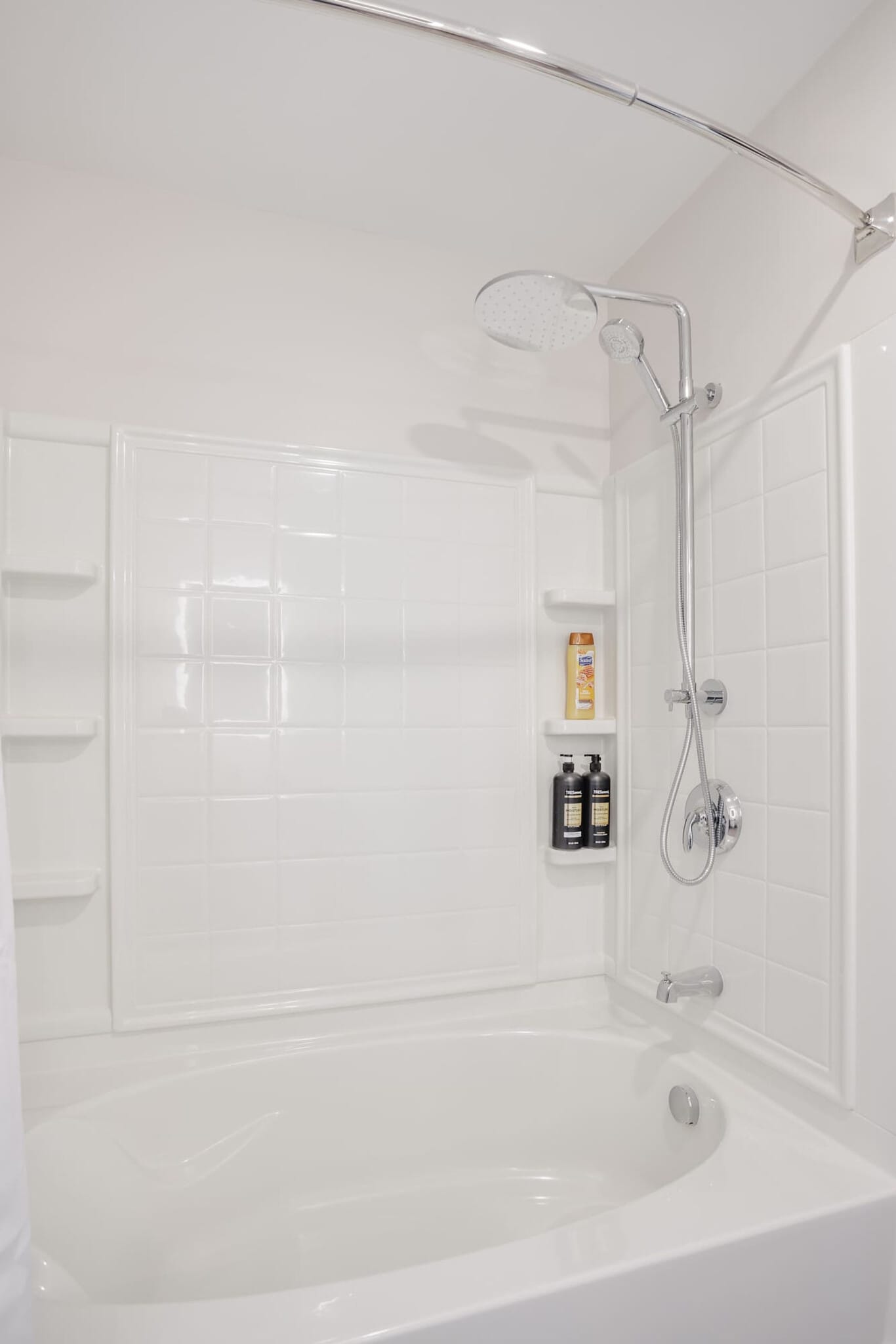 Building Photo - 9-JAN-JAN E 4th St